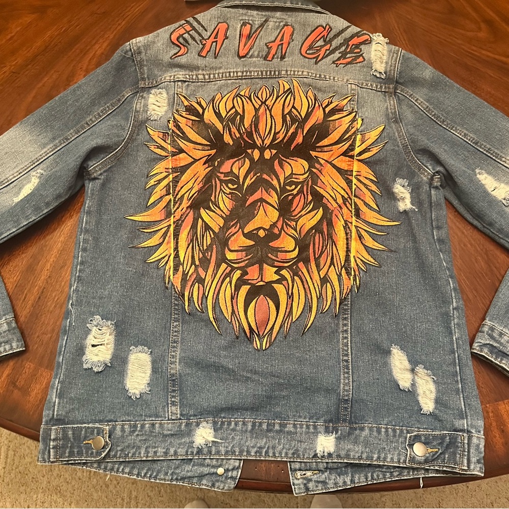 Women’s Size Small American Bazi Distressed Lion Savage Denim Jacket